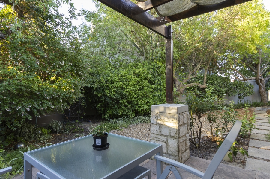 2 Bedroom Property for Sale in De Wijnlanden Residential Estate Western Cape